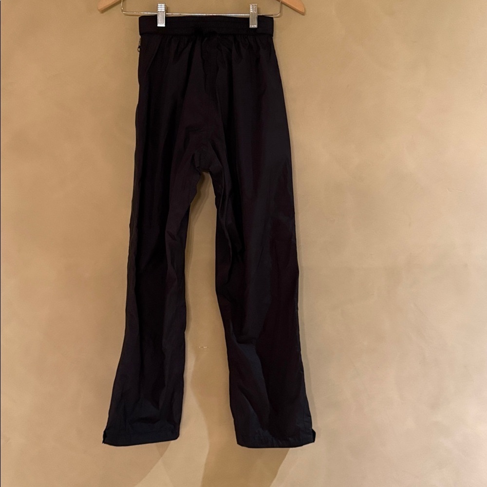 MARMOT Girls or boys Black Snow & Ski Pants size S Short - Picture 3 of 8